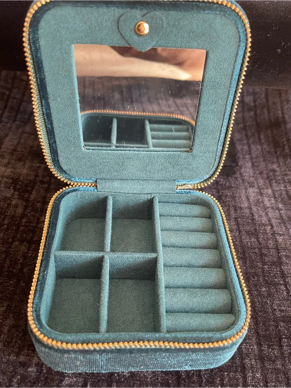 Teal Quilted Velvet Jewelry Case - Stylish Travel Accessory